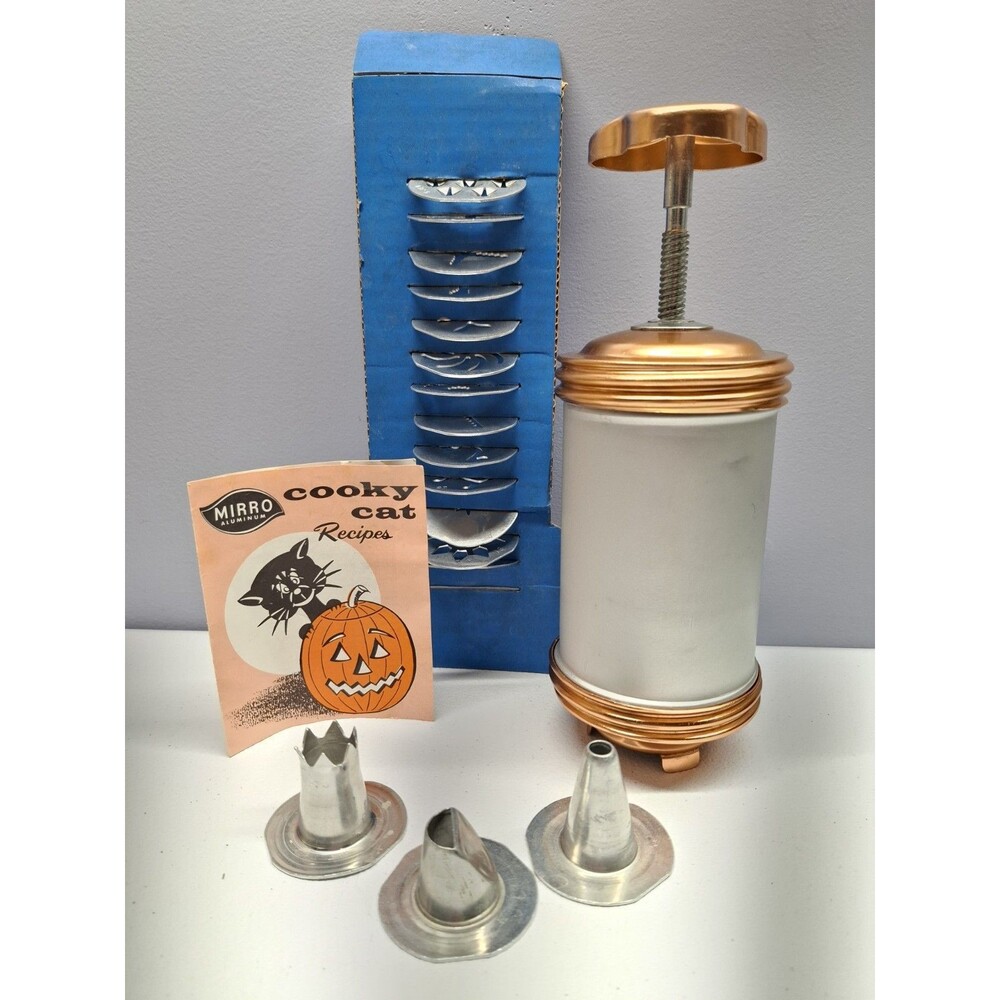 Vintage Mirro Cookie Press Spritz Maker Copper Tone 13 Discs 3 Tips Booklet